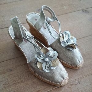 Toni Pons Silver & Gold Jute Espadrilles w/ Elasticized Straps (EU 38/US 7.5-8)